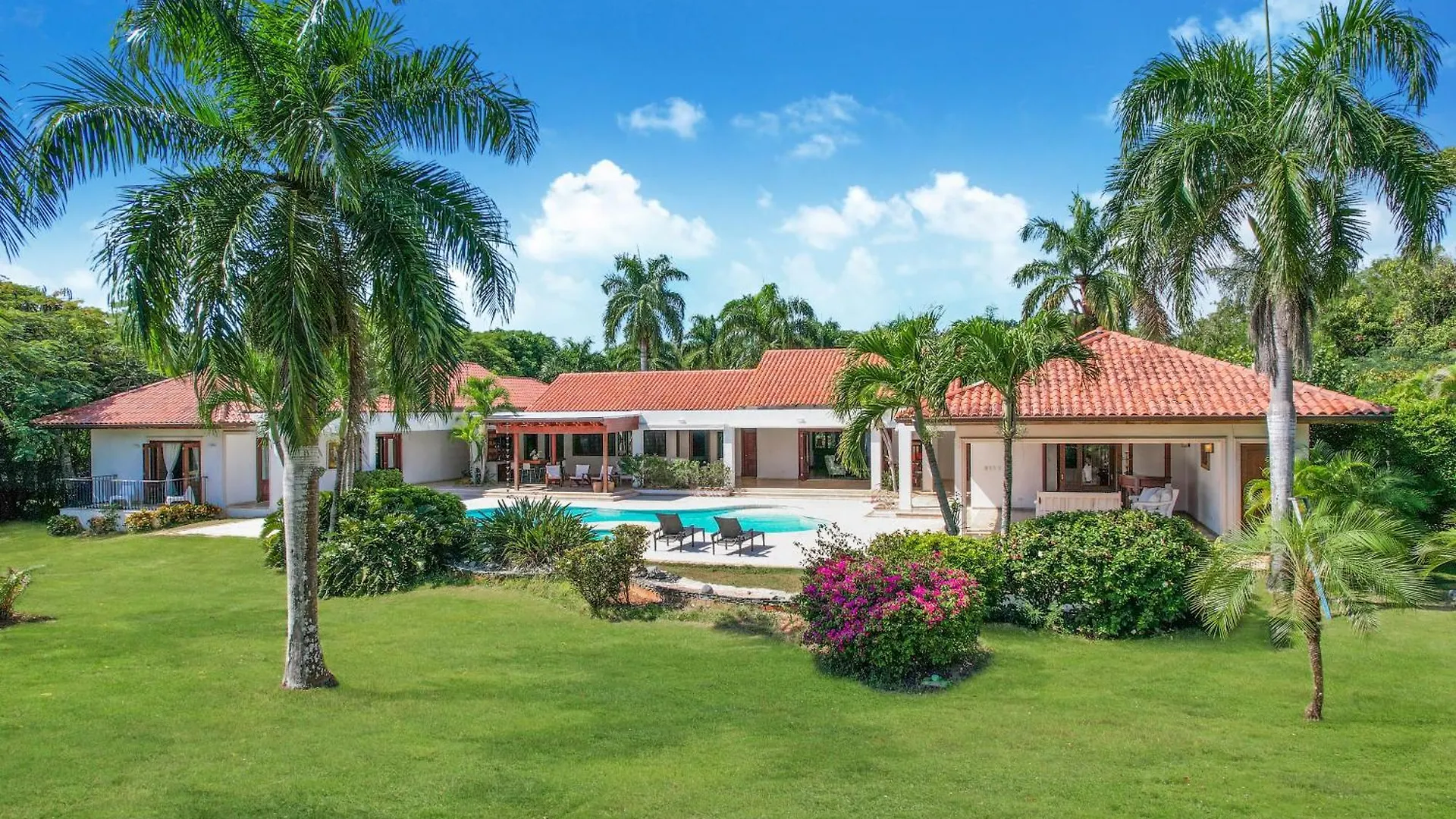 Casa De Campo Villa - Luxurious Property Up To 12 People With Pool, Jacuzzi, Bbq, Golf La Romana